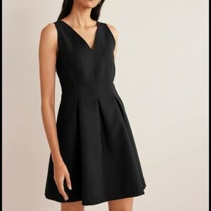 Keepsake‎ The Label Black Deep V-neck sleeveless size medium midi Dress